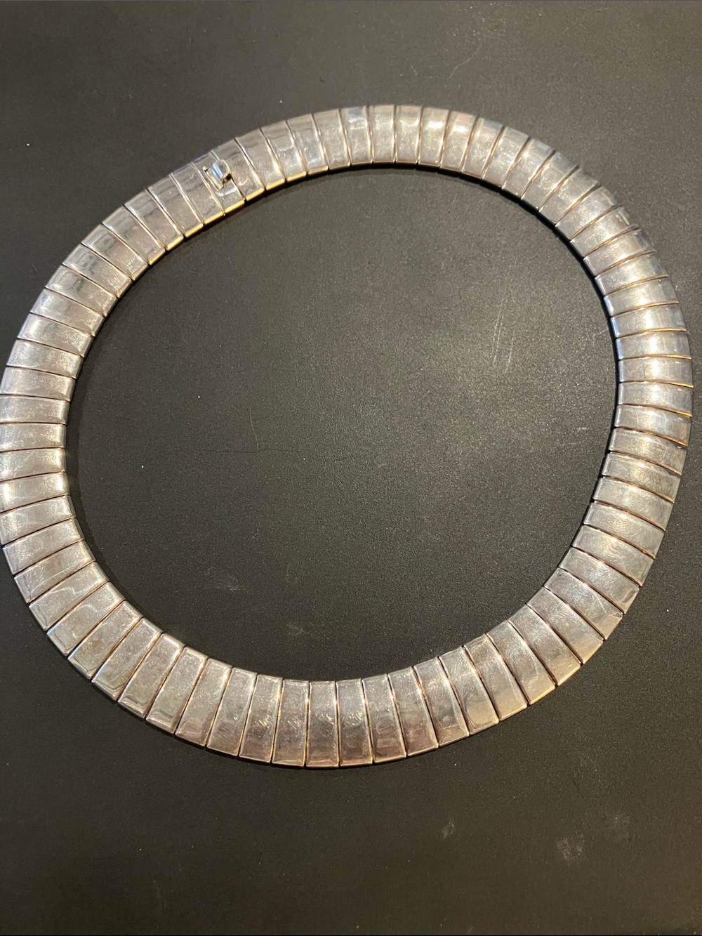 Silver Women's Tubogas Collar Necklace - Contemporary Silver Tone